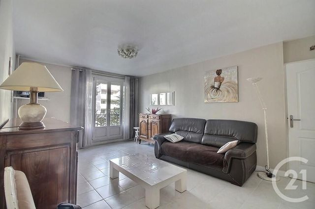 Appartement F3 à vendre - 3 pièces - 65.0 m2 - ROSNY SOUS BOIS - 93 - ILE-DE-FRANCE - Century 21 Ricard Immobilier