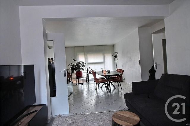 Appartement F5 à vendre - 5 pièces - 100.0 m2 - ROSNY SOUS BOIS - 93 - ILE-DE-FRANCE - Century 21 Ricard Immobilier